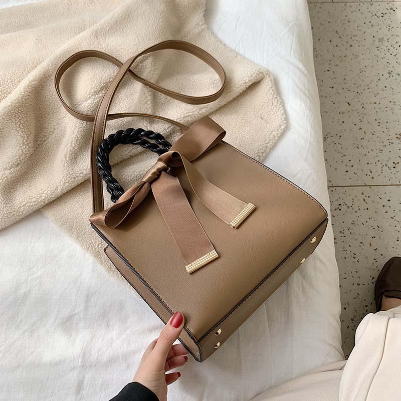 

Elegant Female Ribbon Bow Tote Bag 2021 Fashion New Quality PU Leather Women's Designer Handbag Travel Shoulder Messenger Bags, Black