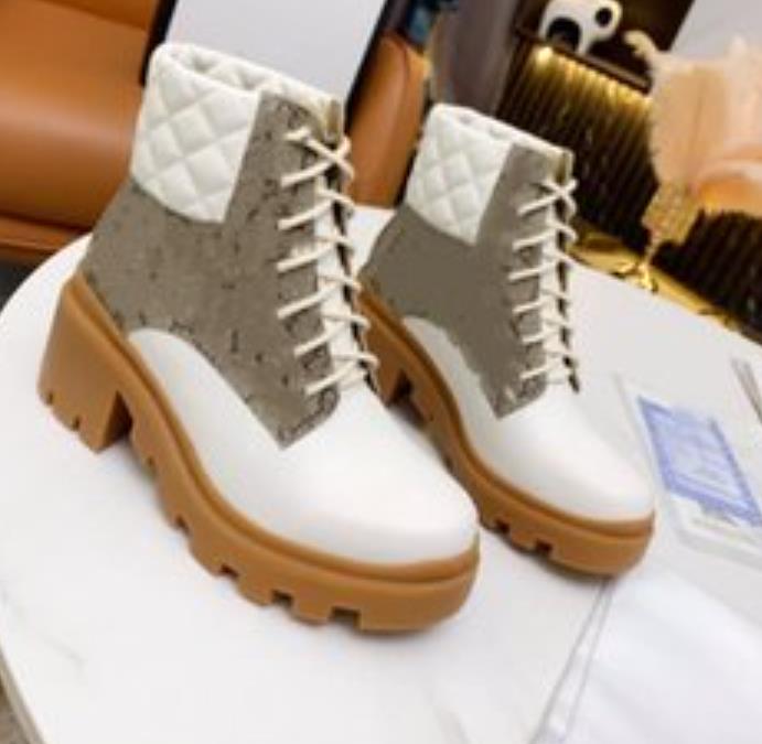

2021 designer Martin Boots women's thick heels work shoes fashion Western Desert Rain winter snow ankle retro British style 34-40