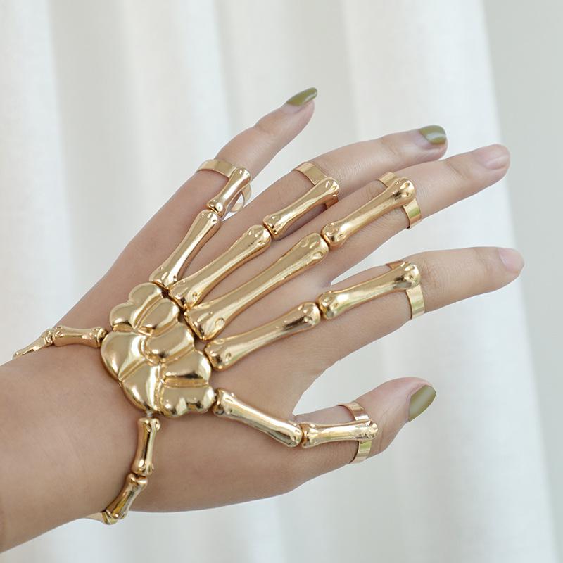 

Bangle Unique Fashion Style Halloween Hand 3 Colour Skull Skeleton Elastic Bracelet Men Women Costume Play Party