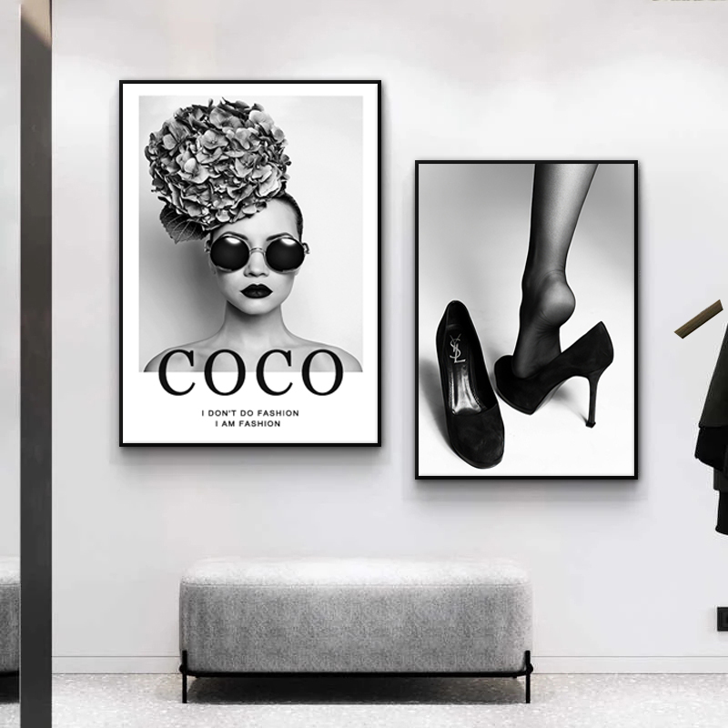 

Fashion Women Posters Nordic Wall Art Canvas Painting Black White Vogue Pictures Print Modern Living Room Decoration Paintings