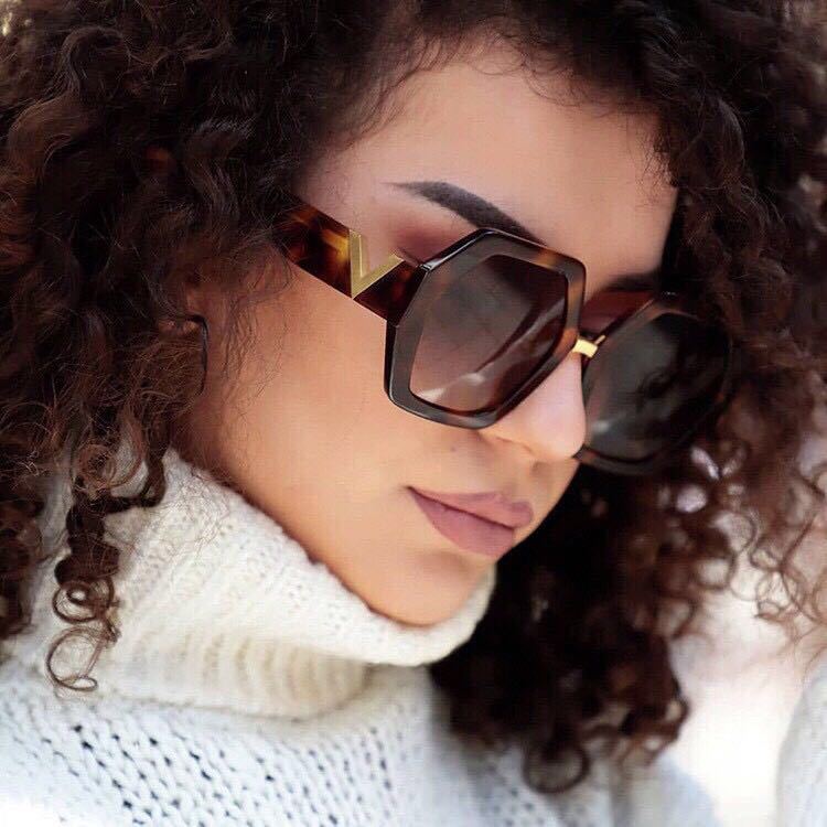 

With box fashion luxury designer oversized square leopard women sunglasses clear lenses solid frame beach vocation driving