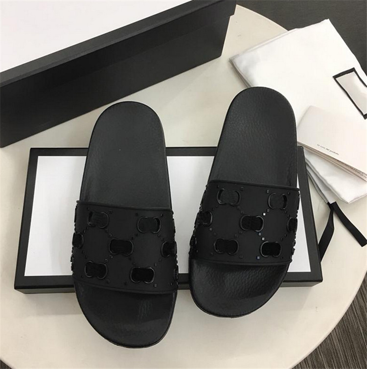 

Men Rubber Slide sandals Designer Slides High Quality Causal Non-Slip Slides Summer Huaraches Flip Flops Slippers with BOX Size 5-11, Black
