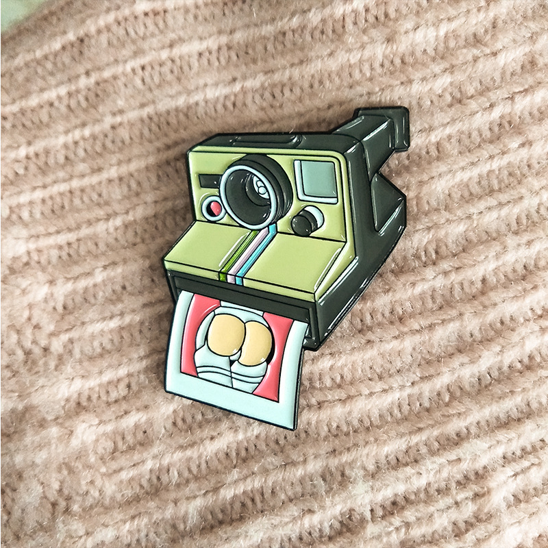 European Enamel Cartoon Funny Camera Model Brooches Pins Women Alloy Photography Sweater Lapel Pins Female Cowboy Backpack Clothes Badge Ornament-image-754904423