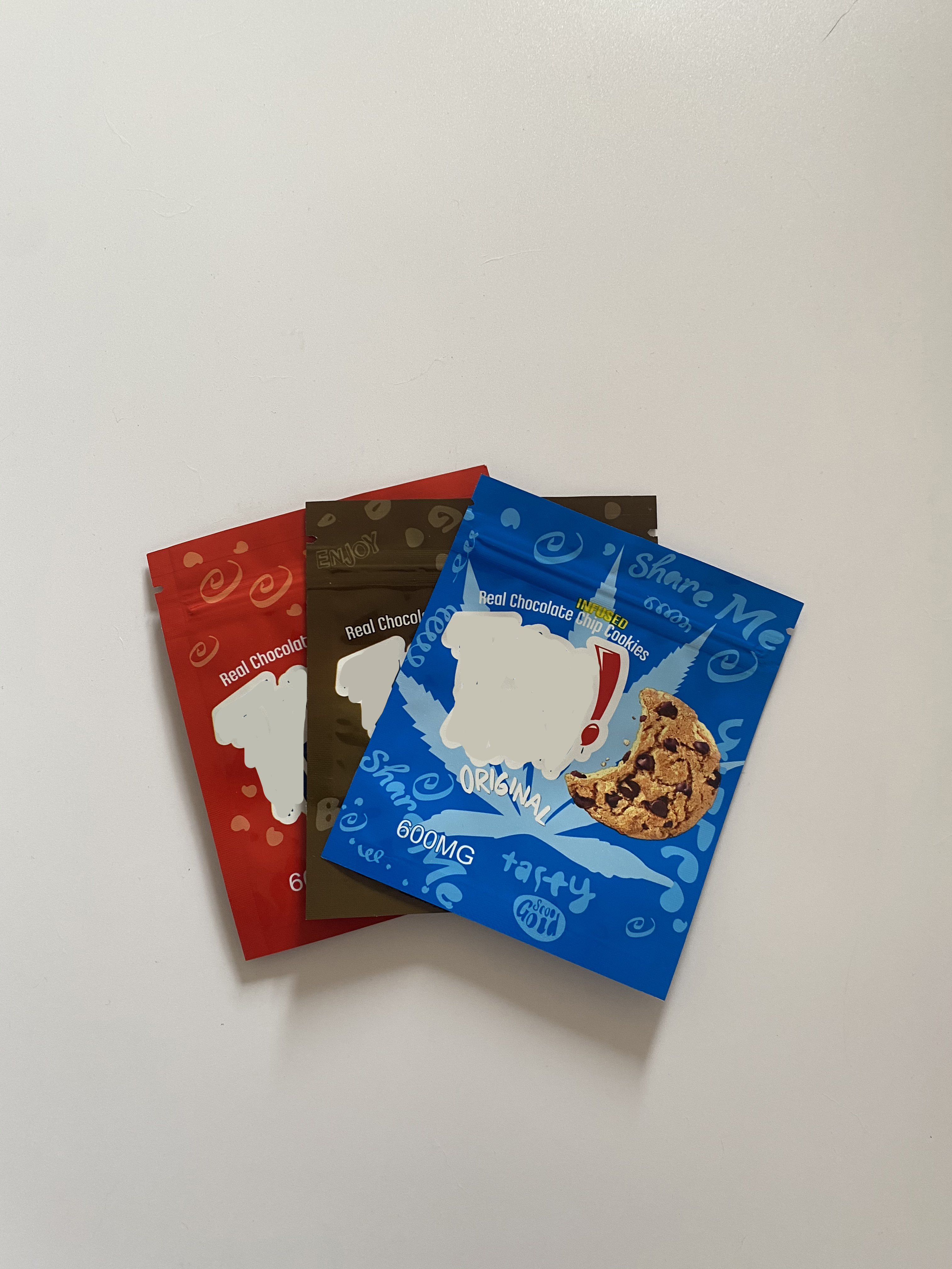 

edibles packaging mylar bags 250mg 500mg three side heat cracker biscuit chewy chunky real chocolate chips plastic pacakgings