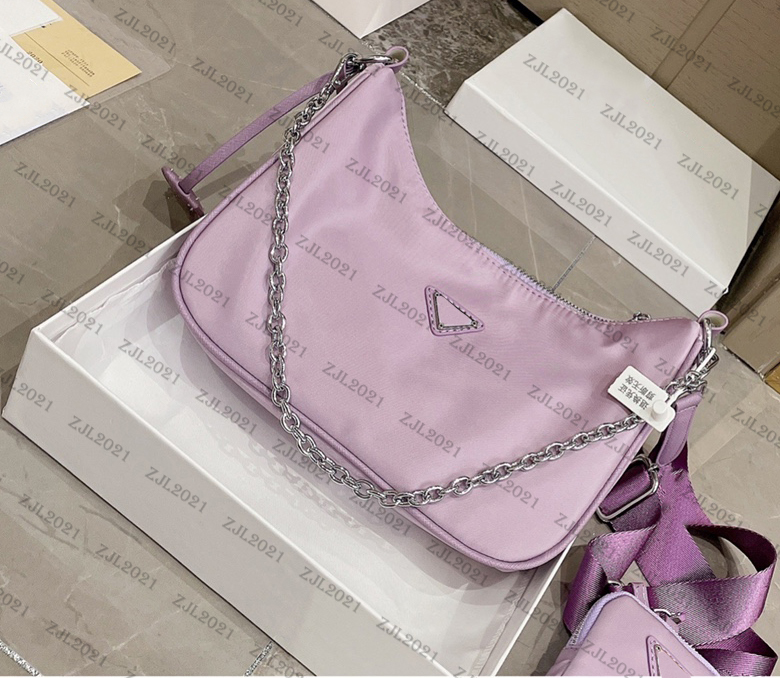 

Female luxurys designerss shoulder bags hip people must have cross-body bags chain sac pocket wallet exquisite and practical