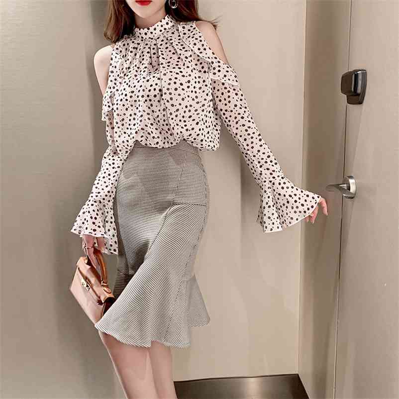 

Two-piece autumn retro floral lotus leaf long-sleeved chiffon temperament shirt skirt suit bag hip 210603, Apricot