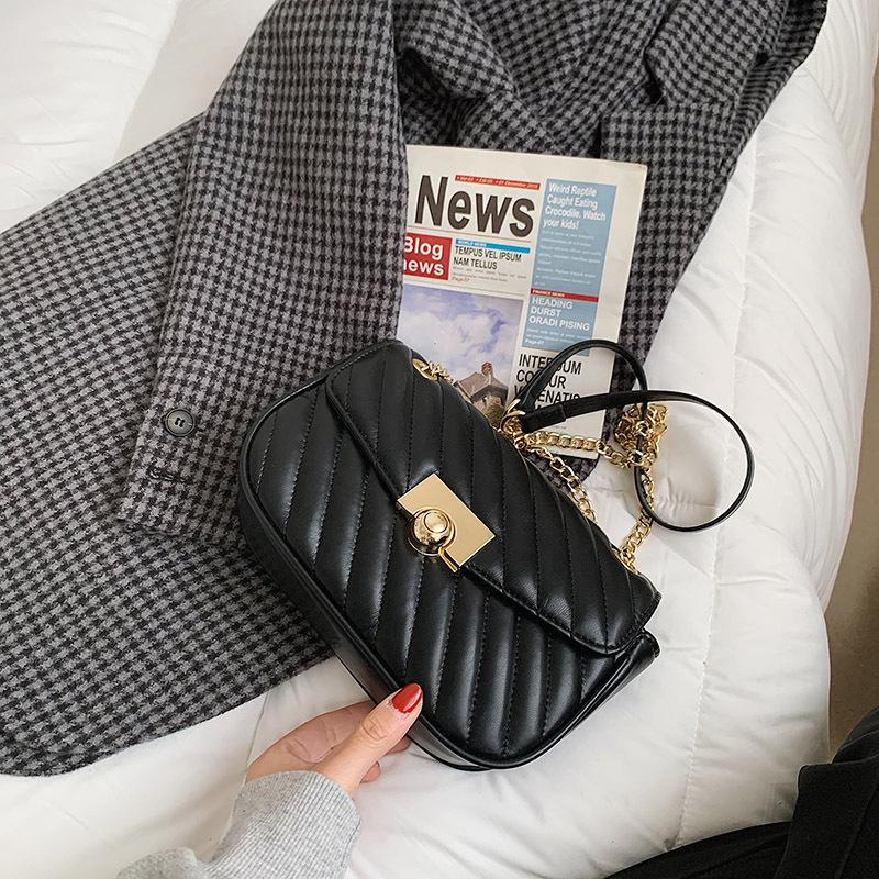 

High-end women's small bags in the spring of 2021 new fashion new fashion chain trendy messenger wild personality shoulder bag, Beige