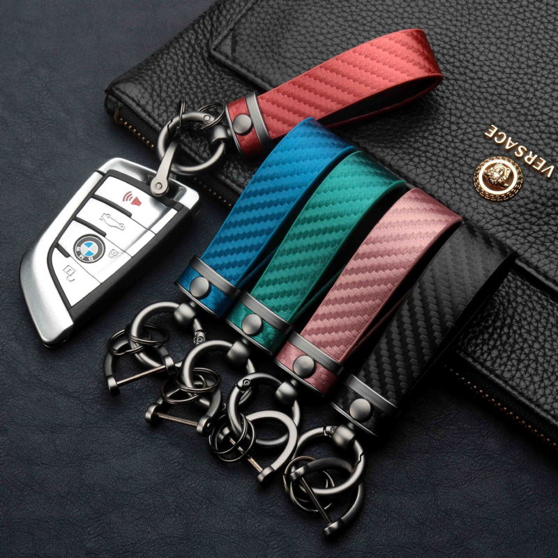 

Fashion Colorful Textured Leather Keychain Gun Metal Plated Alloy Car Key Chain with Spring Buckle