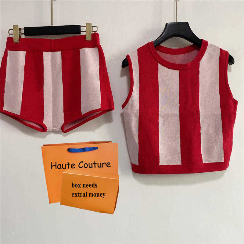 

21ss Women Two Piece Suits Knitted Top + Elastic Skirt Contrast Color Stylish Sets Summer Fashion Clothing Good Quality Ladies Dress, Price difference