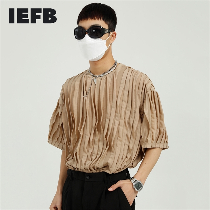 

IEFB Men's Summer Korean Design Trend Pleated Short Sleeve T-shirt Loose Round Neck Causal Tee Tops Male 9Y7454 210721, Khaki