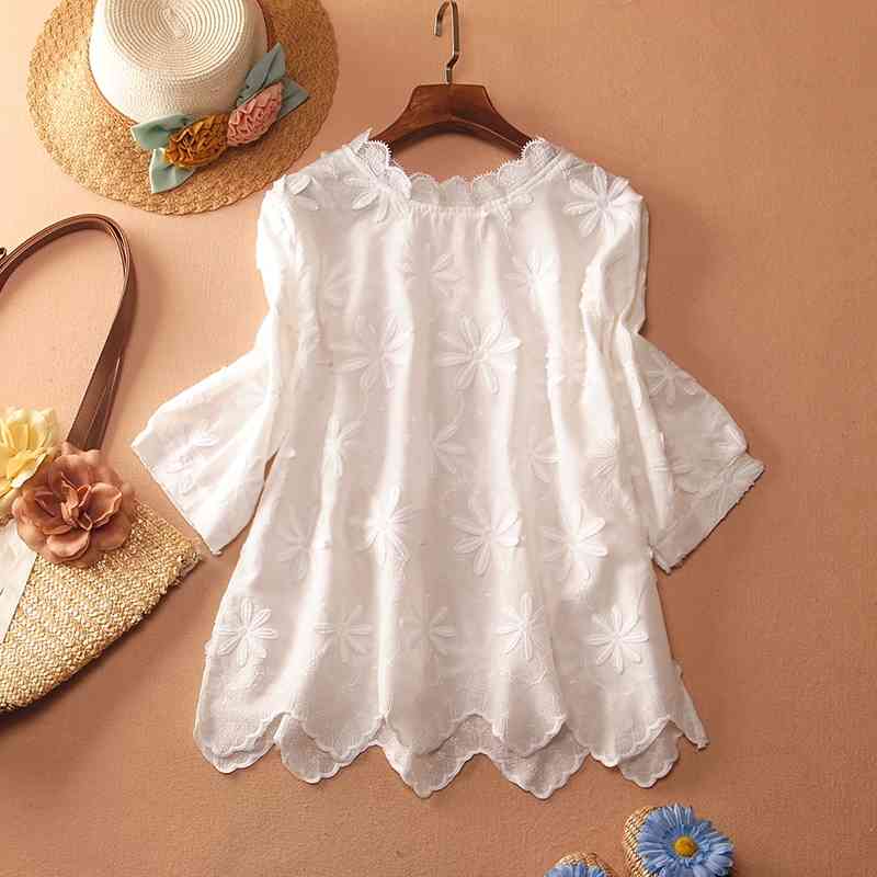 

Spring and Summer Cotton Shirts Women Embroidered Wild Casual Ladies Blouses Tops Three-Quarter Sleeve 210615