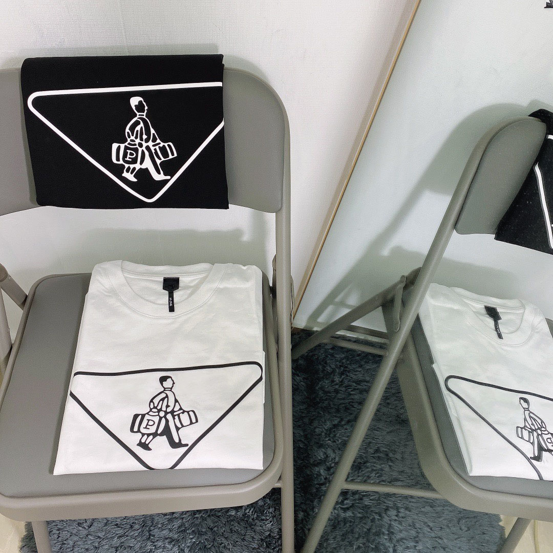 

Free shipping New Fashion Sweatshirts Women Men's hooded jacket Students casual fleece tops clothes Unisex Hoodies coat T-Shirts 48u