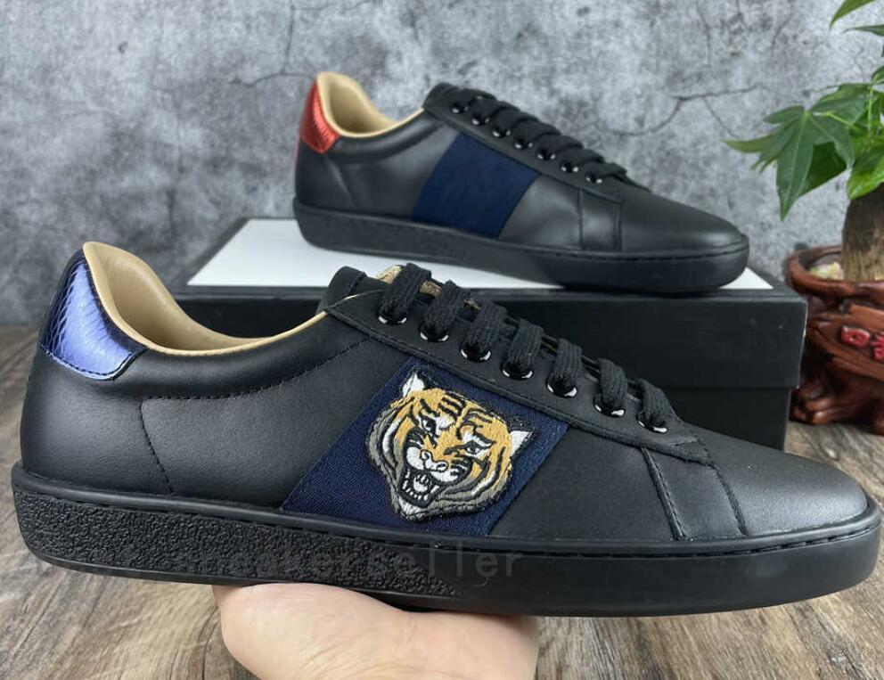 

Casual Sneaker Men Women Shoes Low Top Stripes Flat Shoe Walking Sports Trainers Embroidery Tige Chaussures Pour Hommes, Red