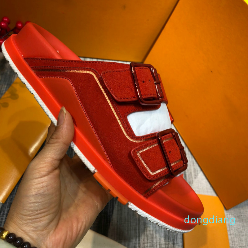 

Designer Summer Style Hook & Loop Beach men`s sandals slip Flat bottom villi skin buckle size 38-45, Box