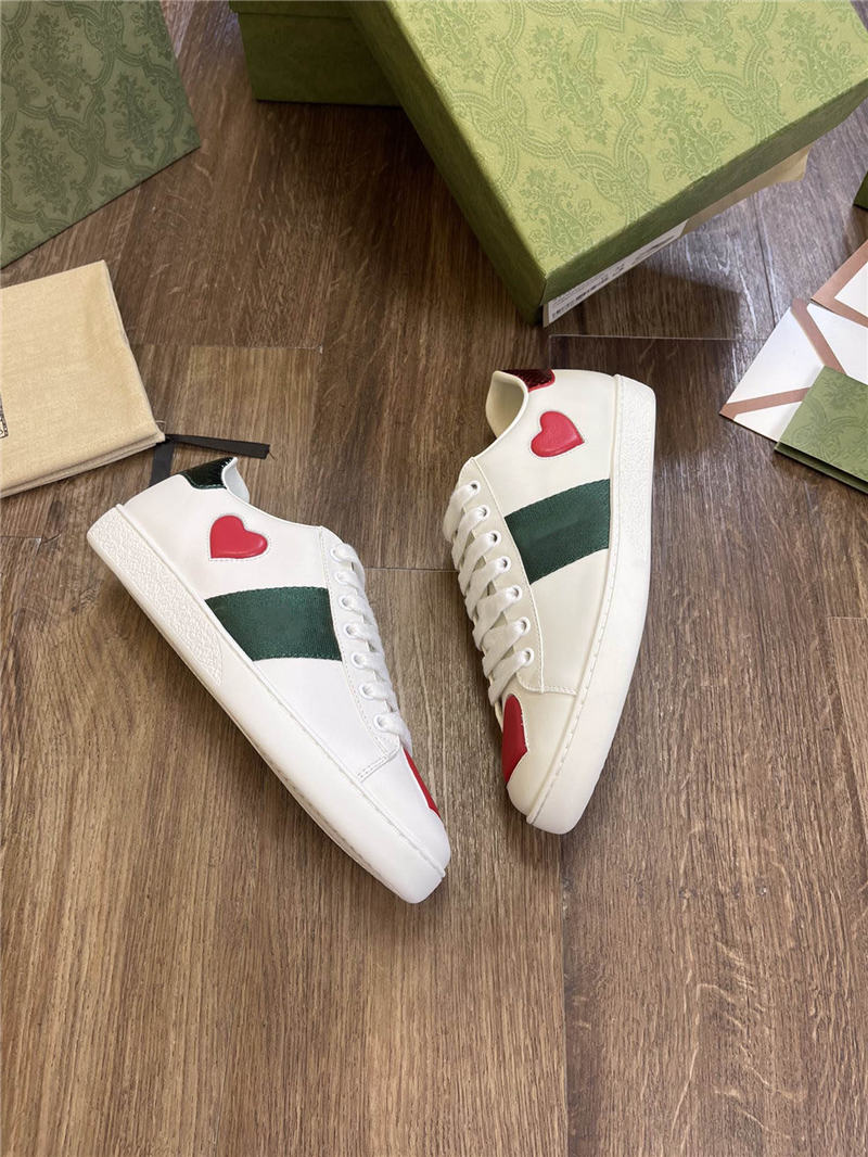 

Designer Luxury Top Quality Casual Shoes Flat Matte Leather Sneakers Ace Bee Shoe Snake Heart Chaussures Trainers Green Red Stripes Embroidery With Original Box, Don't pay it