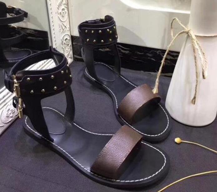 

2021 Fashion Design Unisex Casual Womens Mens Flat Heels Rivet Espadrilles Shoes Sandals Leather Print Ladies Slippers Flip Flop 35-46, Black