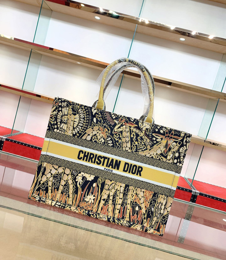 Luxurys Designer Totes Sacs à main Sacs Femme Vieux Livre de fleurs Toot Toot Broderie Multi-Fonctions et grande capacité Sac shopping 28 Couleur