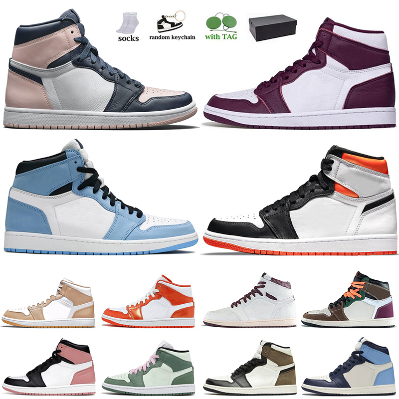 

Basketball Shoes Air Jordan Retro 1 1s Top Quality Trainers High OG Electro Orange Travis Off Atmosphere Bubble Gum White University Blue Bordeaux Sneakers With Box, C32 satin black toe 36-47