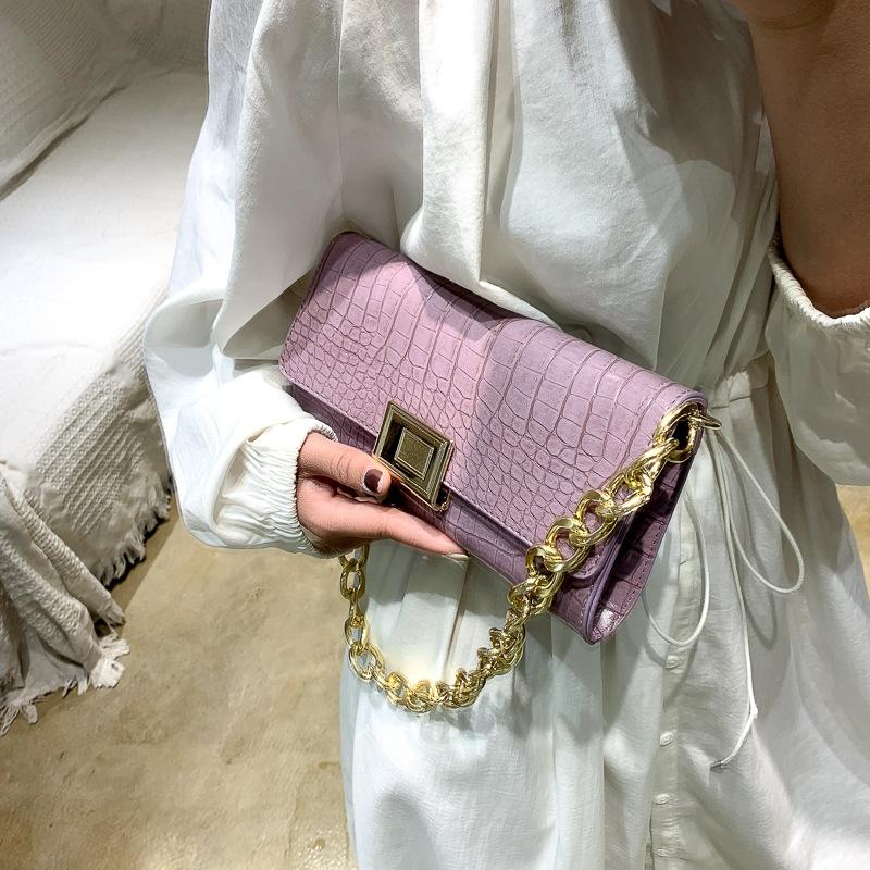 

Vintage Crocodile Pattern Solid Armpit Bag Thick Chain Women Travel Underarm Bag Phone Purse Baguette Shoulder Female Clutch, Black