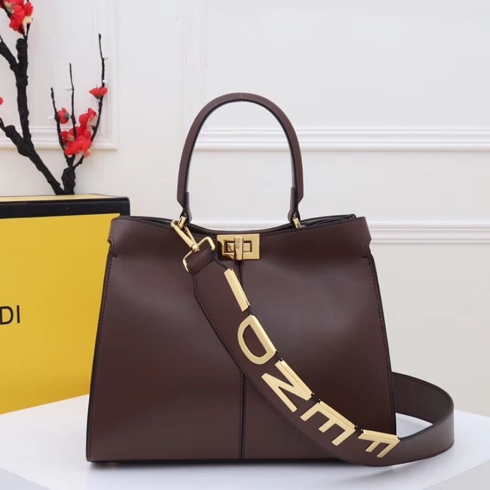

Women Luxurys Designer Latest Fashion the in Autumn 2021, Star's One Shoulder Messenger Handbag, Super A, Super Hot. Cj, Red