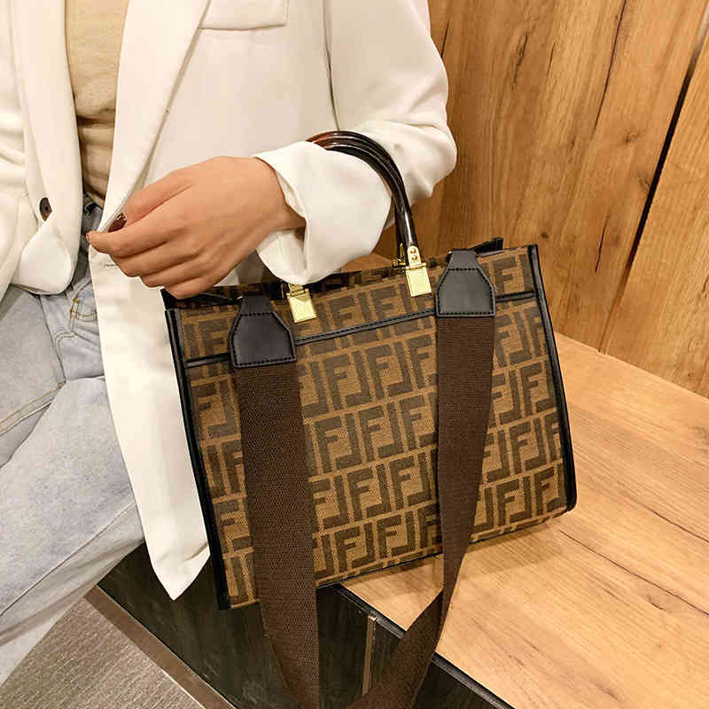 

Bag women's new bag portable large capacity Messenger Shoulder Tote Purse sale, Section 2