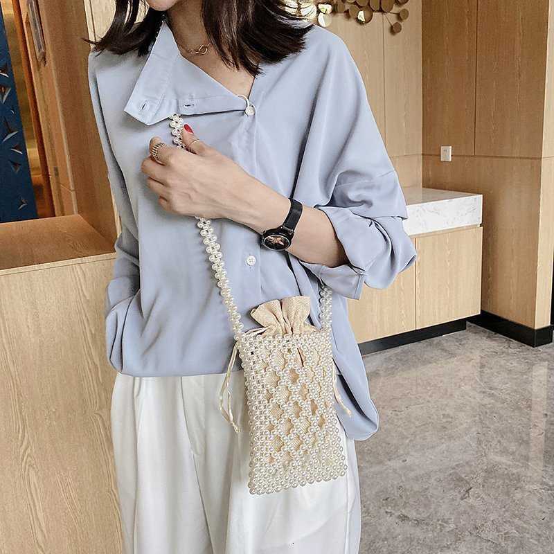 

2021 Summer Pearl Girl's Hollow Mobile Phone Bag with Frh Temperament, White