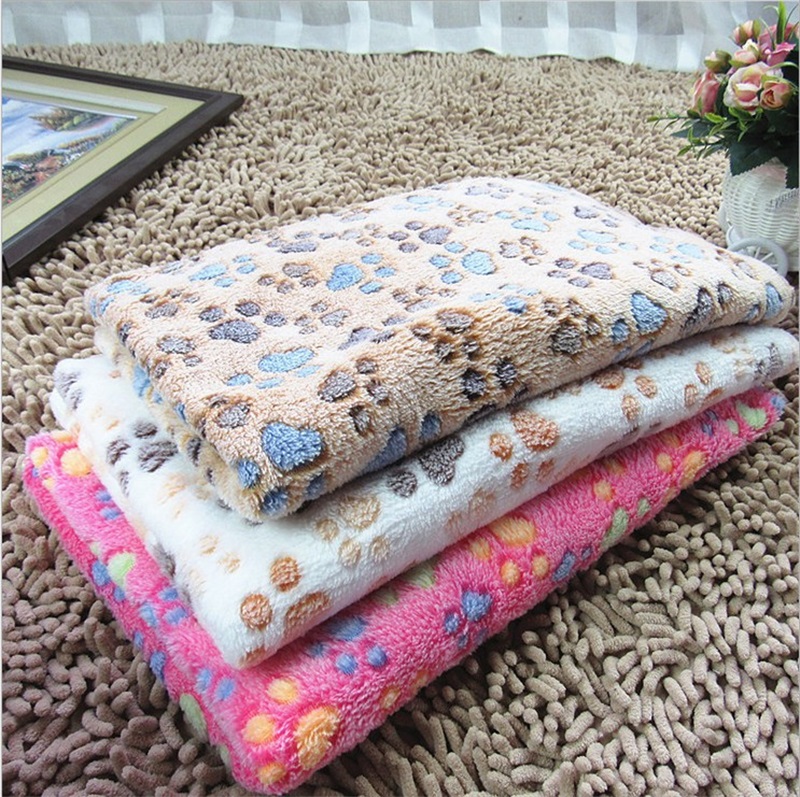 

Pet Blanket Cute Paw Foot Print Dog Blankets Soft Flannel Sleeping Mats Puppy Cat Warm Bed Cover Kennels Sleep Blankets 233 S2, As follows