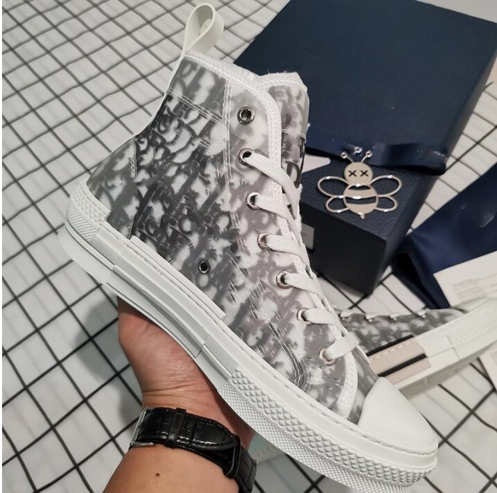 

2020 new Boy girl luxury fashion shoes female designer high heel leather casual running outdoor shoes men and women high shoe size KRA, 1 no box
