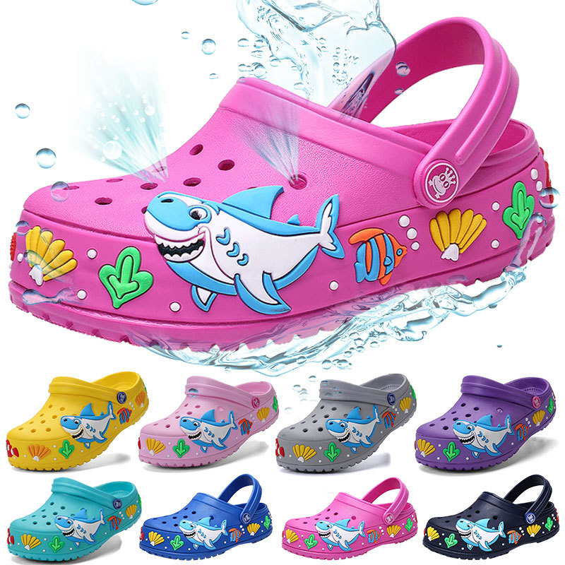 

Child Sandals Crocks Summer Hole Shoes Crok Rubber Kids Unicorn Dinosaur Garden Blue Crocse Beach Flat Slippers J0619, 778-blue