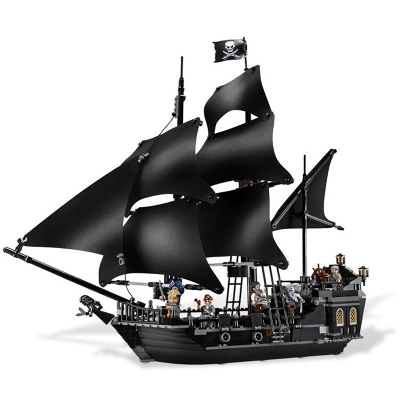 

Fast Delivery 804pcs DIY The Black Pearl Ship Assemble Building Blocks Kit Toys For Children Gift 16006