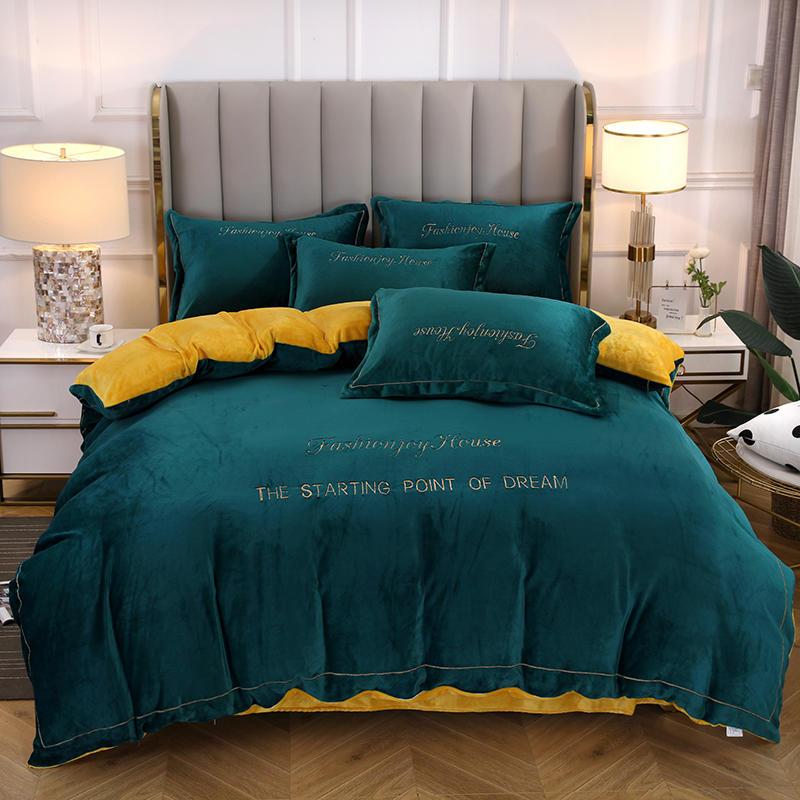 

4Pcs Bilateral milk down Embroidery Luxury Bedding Sets/Bedclothes King Queen size Duvet Cover Bed Sheet Linens set Pillowcases