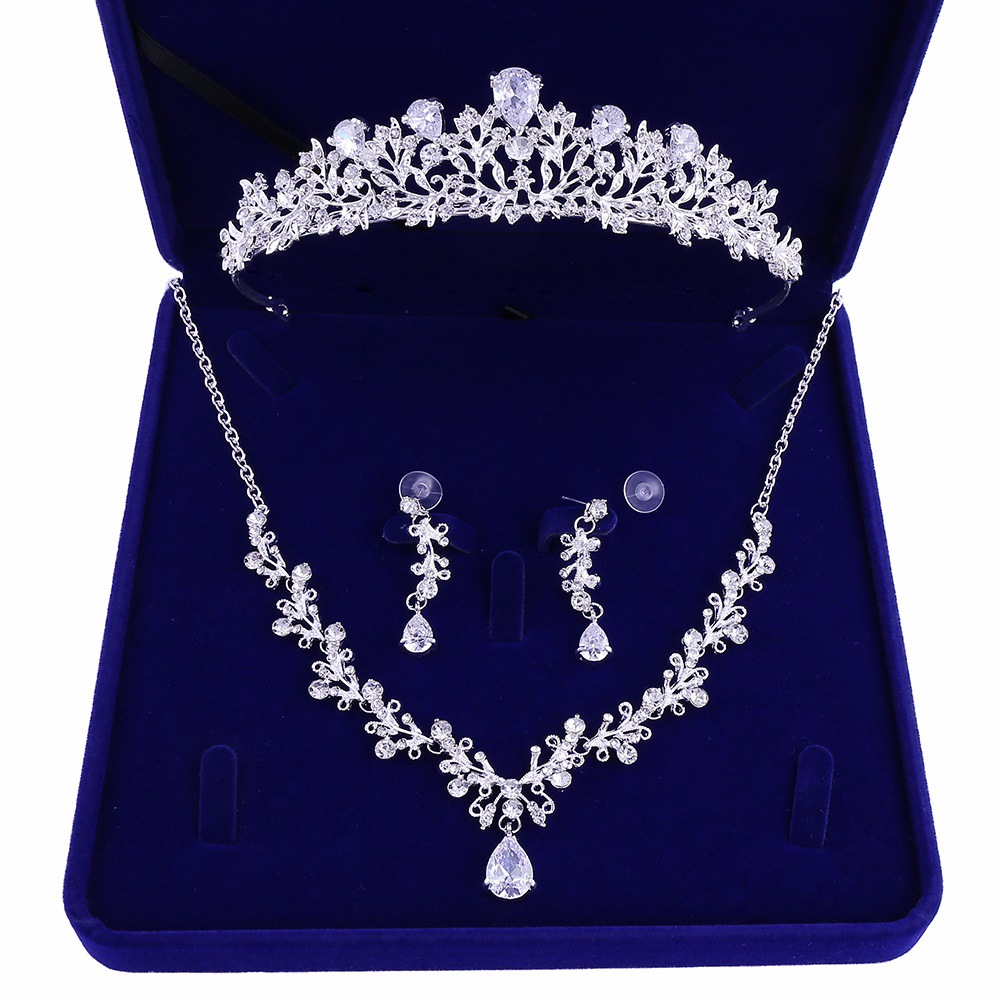 

Korean bride zircon three-piece set of leaf-encrusted water drill set zircon crown necklace ear accessories, Silver