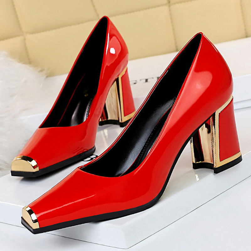 

Woman High Heels PU Leather Women Pumps Party Wedding Shoes Ladies Slip On Square Toe Heel Shoes Red Black 7CM