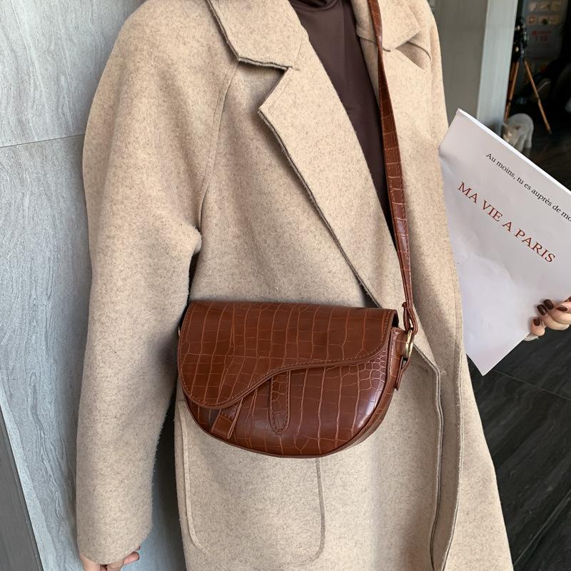 

Fashion Women Crossbody Bag Crocodile Semicircle Saddle Bags Soft Leather Shoulder Bags For Ladies Handbags Designer, Black