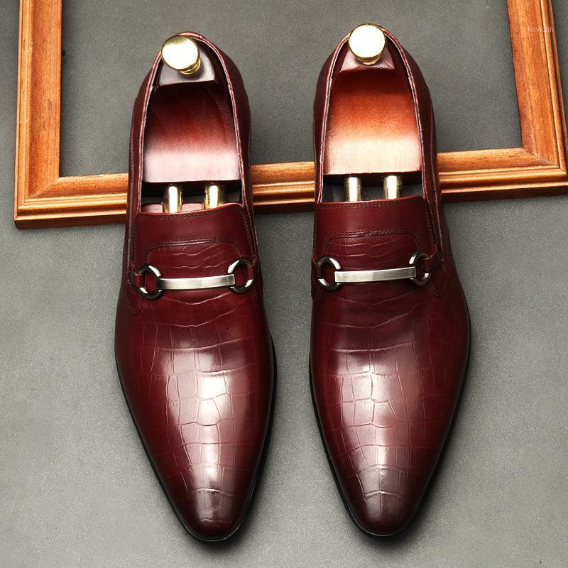 

Large Size EUR45 Black / Wine Red Pointed Toe Casual Business Shoes Genuine Leather Wedding Dress With Buckle