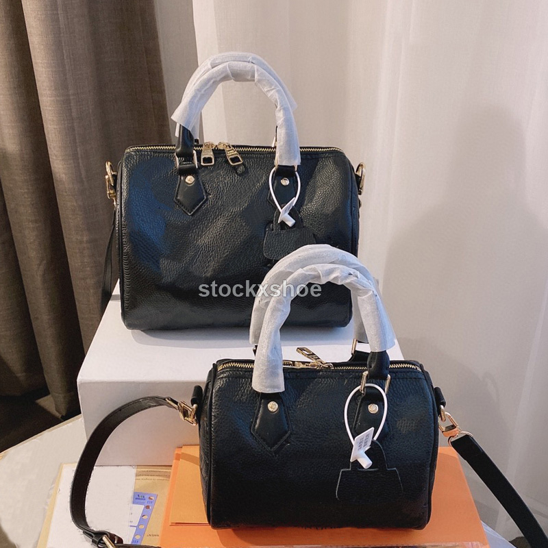 

Luxurys Designers Women totes Pillow Bags Shoulder Crossbody Bags purse Clutch Bags Top Quality Genuine Leather Embossed Lady handbags
