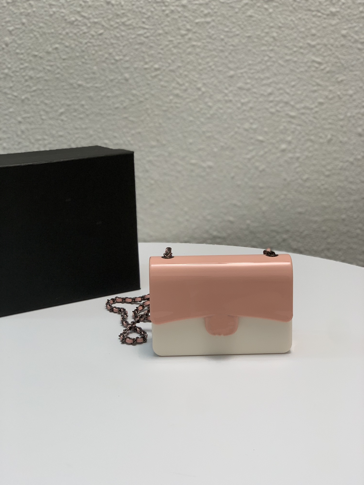 

2021 acrylic package Body shipment A great grace bags appearance, but the high fairy box powder with white color match boxes, This option is extra shipping free pls c