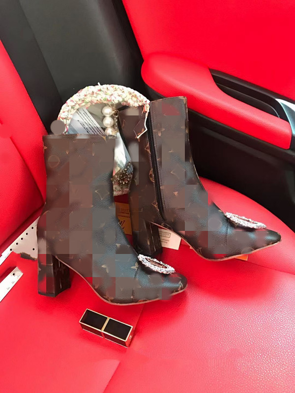 

2021 New Fashion Luxury Lady Sock Booties Fashionable Comfortable Leather Woman Presbyopia Martin Boots Heel height 6.5cm size 35-40 MKJ0002