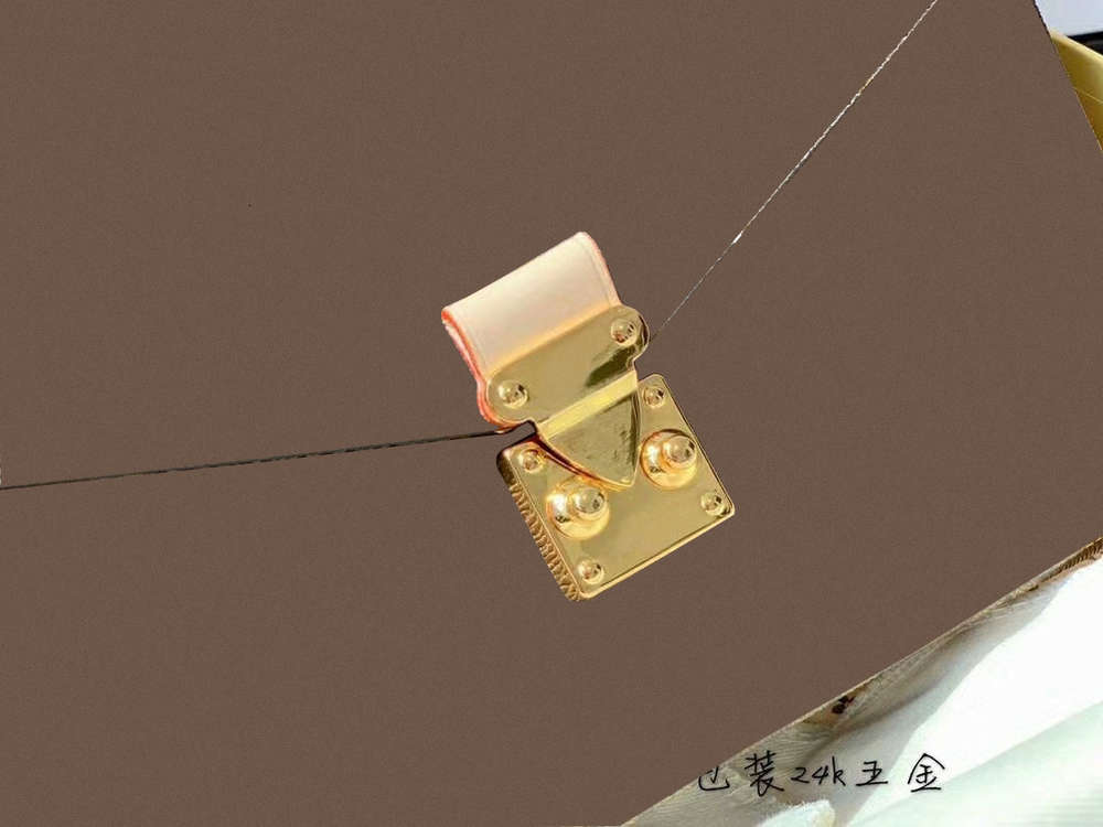 

5A+ designer Luxury handbag new tide 2020 classic messenger his joker portable small leather bagInclined shoulder bag