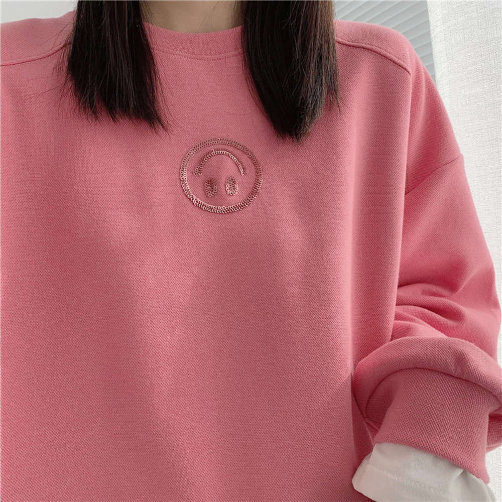 

Spring new large Korean dongdamen top pearl ground cotton Sequin smile face round neck fake 2-piece Sweater Girl, Black
