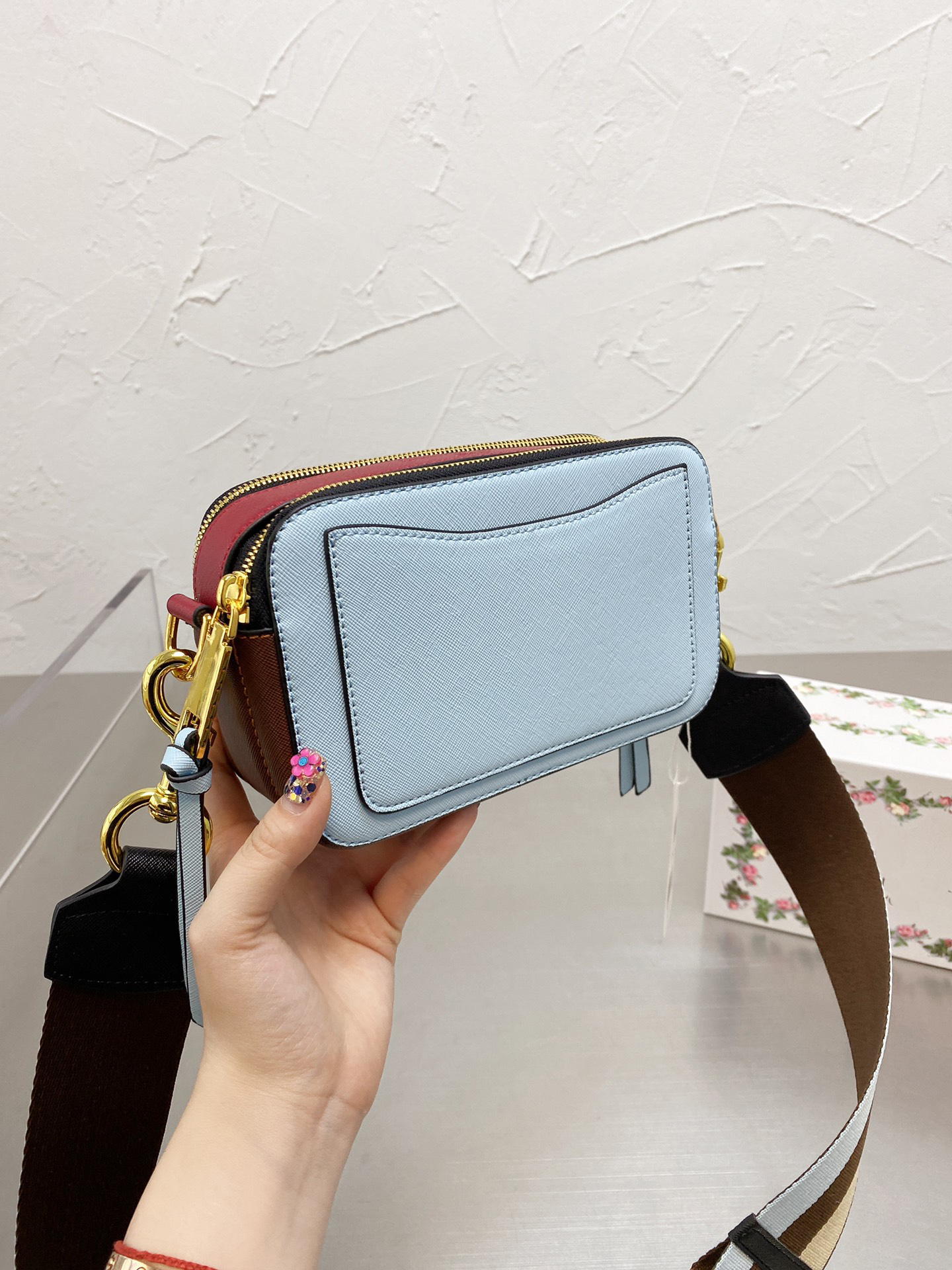 

2023 Designers Messenger Bag For Women Crossbody Camera Bag Leather Double Zip Color Matching Casual Wide Strap Should, Blue yellow