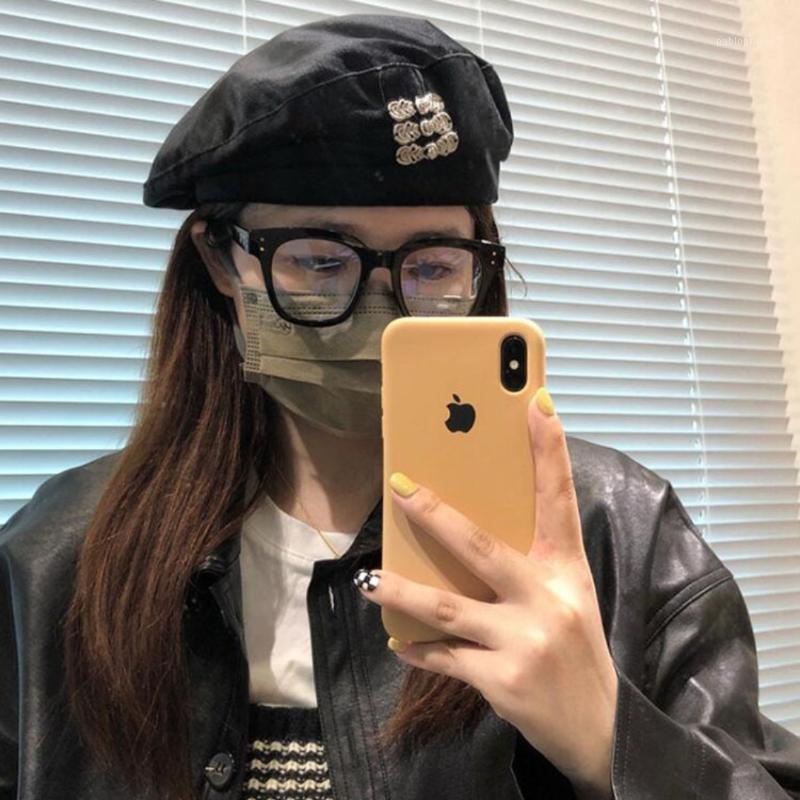 

Berets Vintage Velvet Beret Cap Beanie Hats French Style Women Girls Circle Breasted Warm Winter Hat Femme Caps Street Fashion Gorro, White