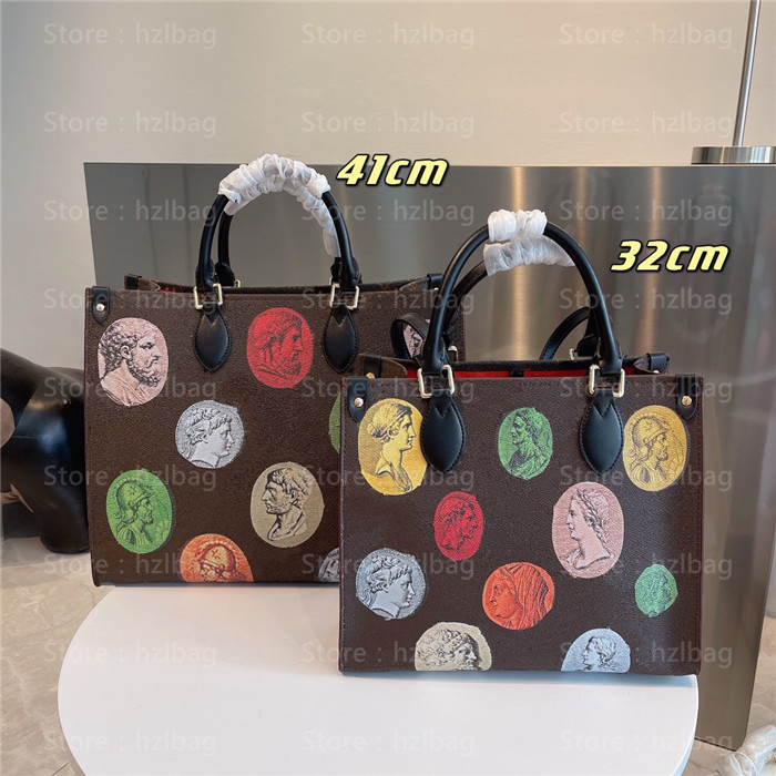 

ONTHEGO MM tote bag M59245 Fall-Winter 2021 designer bags colored cameos antique coins Torons handles on The Go, Color 01