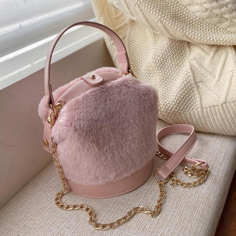 

Elegant Female Tote Bucket Bag 2021 Winter New High-quality Soft Plush Women's Designer Handbag Chain Shoulder Messenger Bag, Black