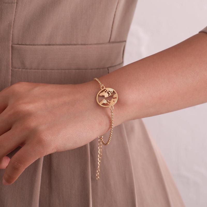 

Charm Bracelets Simple Round Geometric Bracelet Gold Silver Personality Design Temperament Metal Chain Men And Women Party Jewelry