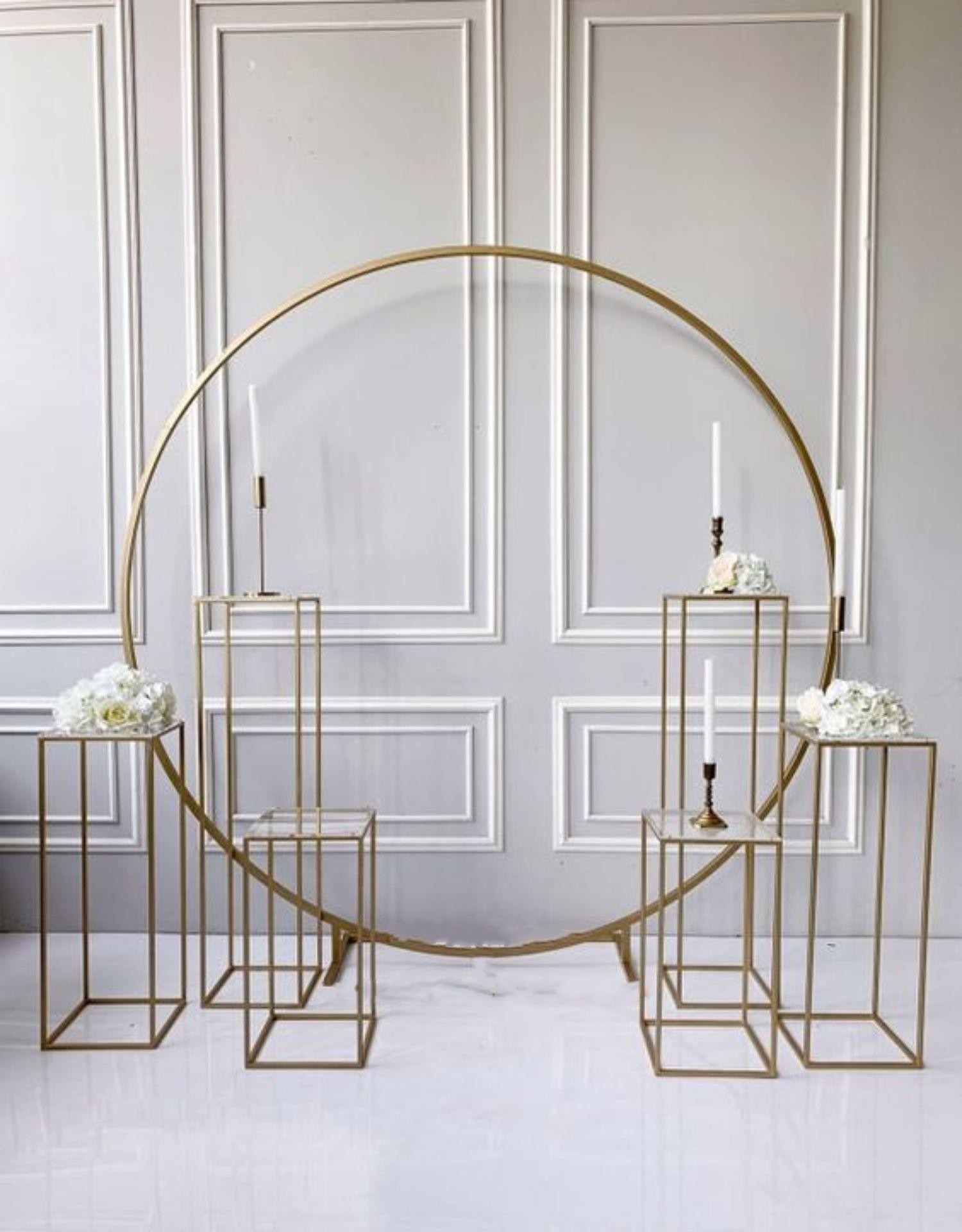 

Metal plinths grand-event geometric props wedding decoration backdrops arch outdoor lawn flowers door balloons rack iron circle Birthday Party Sash Background