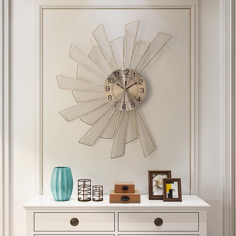

Creative fashion decorative living room clock household hanging light luxury art wall clock modern minimalist Nordic