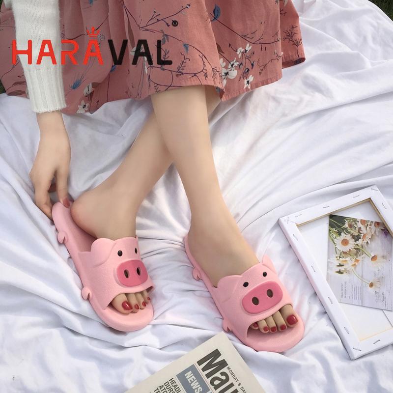 

Slippers HARAVAL Summer Indoor Women Slipper Round Toe Cute Flat Heel Pig Fashion Comfortable Lady Footwear Solid PU Shoes B233, Black