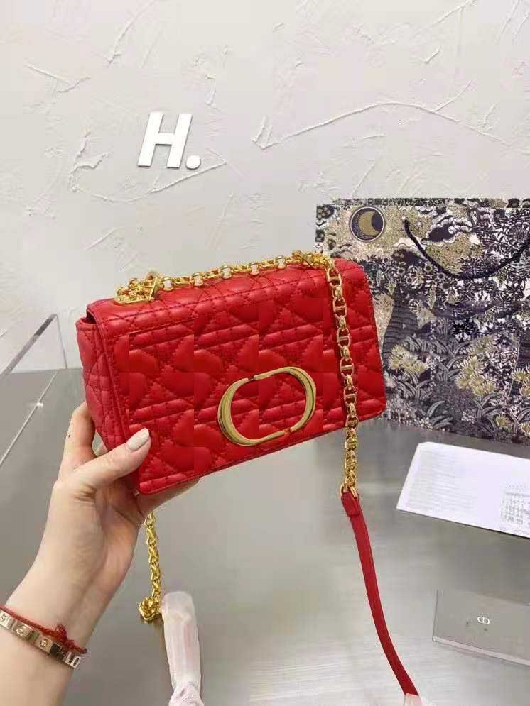 

7A High Quality Fashion women Shoulder bags Pu leather chain bag Crossbody Messenger Female handbag wallet Woman's desginmer handbags purse wallets Armpit tags A130, White