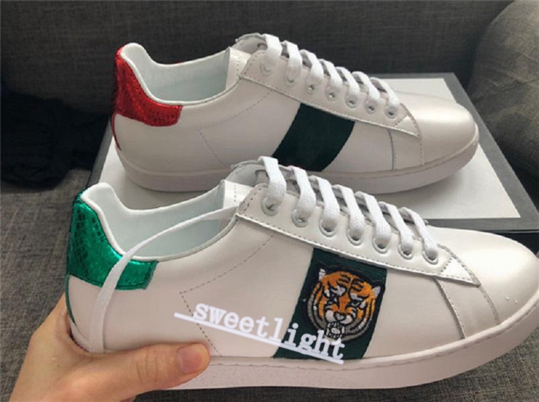 

2021 top bee green red stripes men's and women's sneakers casual shoes party trend ace fashion walking rehearsal, Black